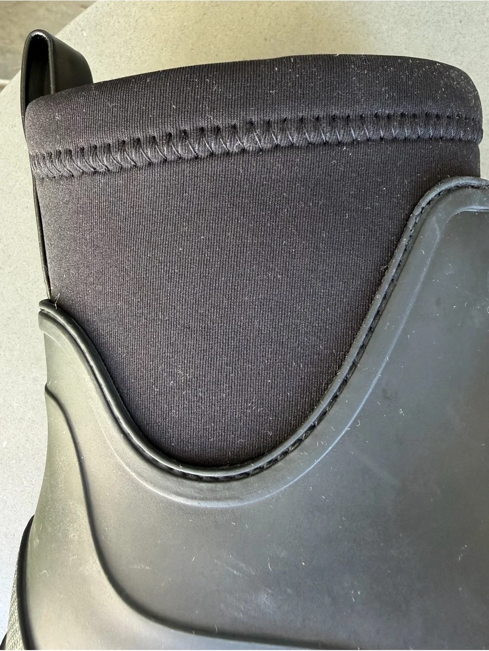 Sam Edelman streamlined black